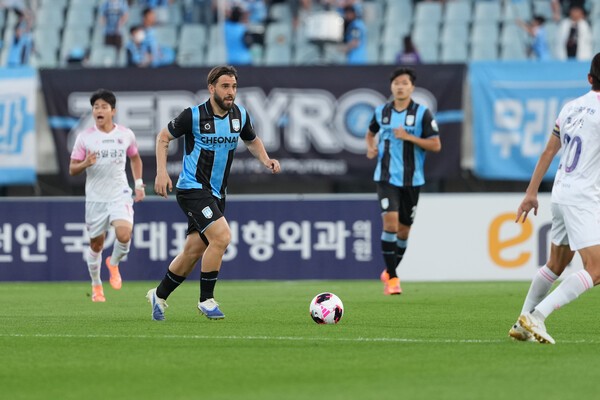 천안시티FC, 파주와 공방전 끝 무승부 - 뉴스 썸네일 이미지